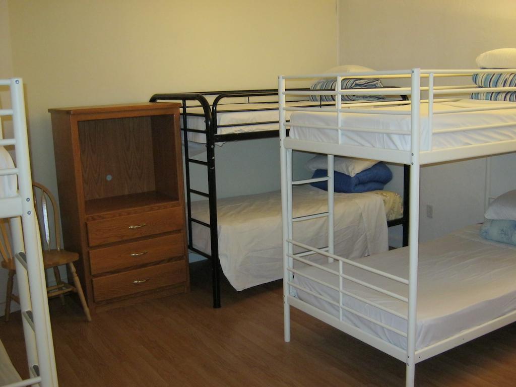 Kelowna Okanagan Lake Hostel Rom bilde